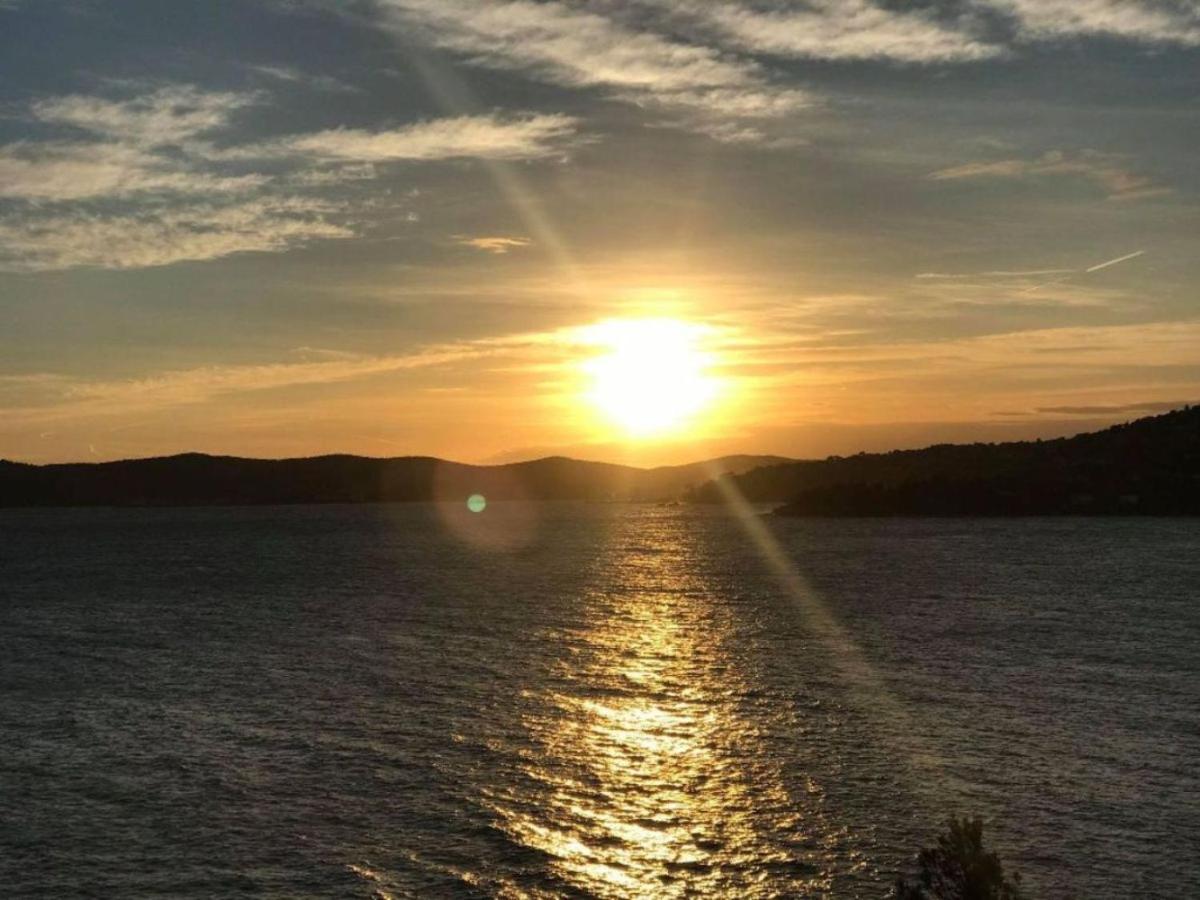 Villa Les Alizes Le Le Rayol-Canadel-sur-Mer 外观 照片